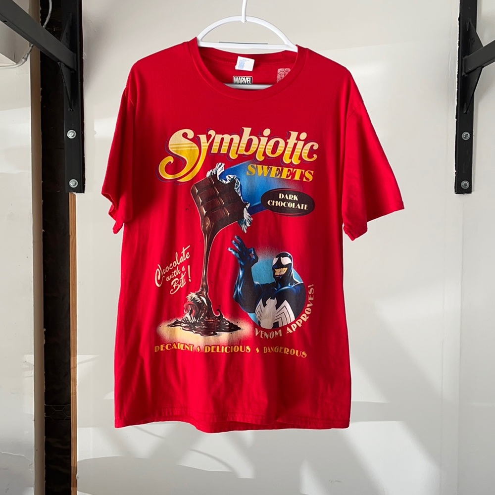 Thrifted graphic tee in red. Marvel Universe’s Venom. Men’s size Large.